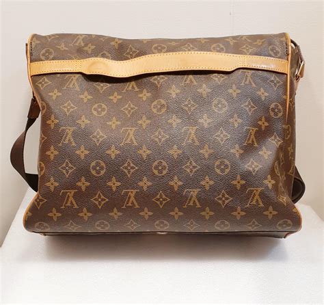 louis vuitton abbesses monogram|Louis Vuitton Monogram Abbesses Messenger Bag .